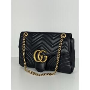 Gucci GG Marmont Medium Shoulder Bag in Black Matelasse Leather D-3